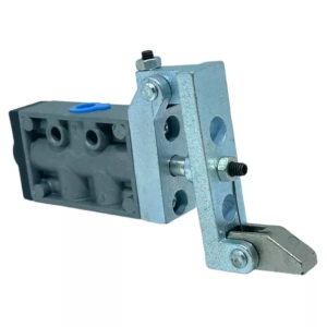 VALVULA GATILHO MOLA 1/8 3 VIAS